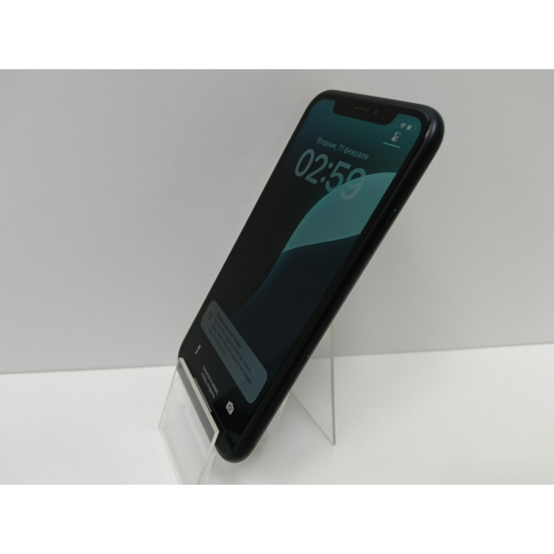 Мобильный телефон Apple iPhone XR 3/64 GB            
            б/у