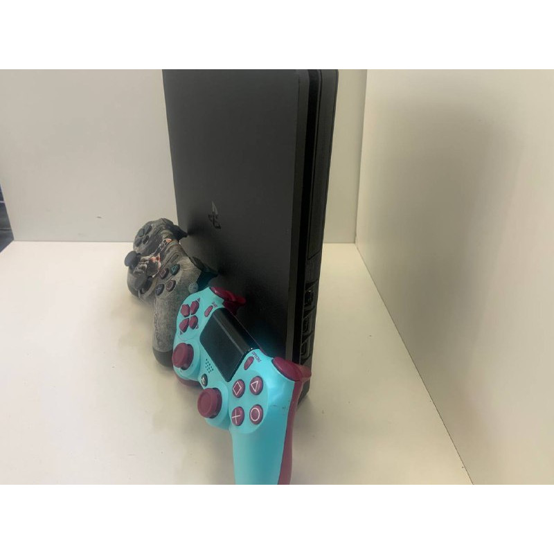 Игровые приставки Sony Playstation 4 SLIM 1TB (CUH-2208B)            
            б/у