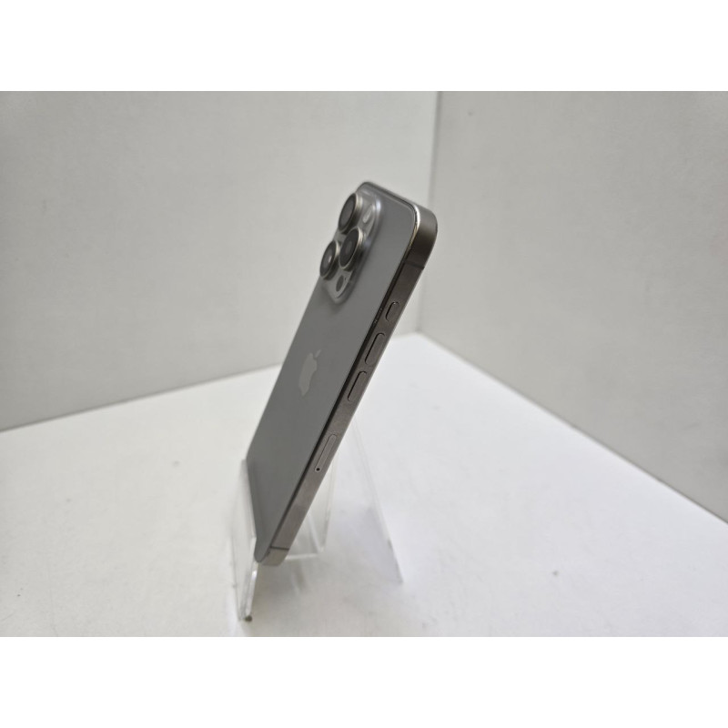 Мобильный телефон Apple iPhone 15 Pro 8/128 GB            
            б/у