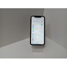 Мобильный телефон Apple iPhone 11 4/128 GB            
            б/у
