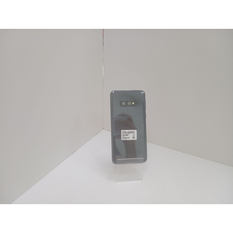 Мобильный телефон Samsung Galaxy S10e 6/128 GB            
            б/у