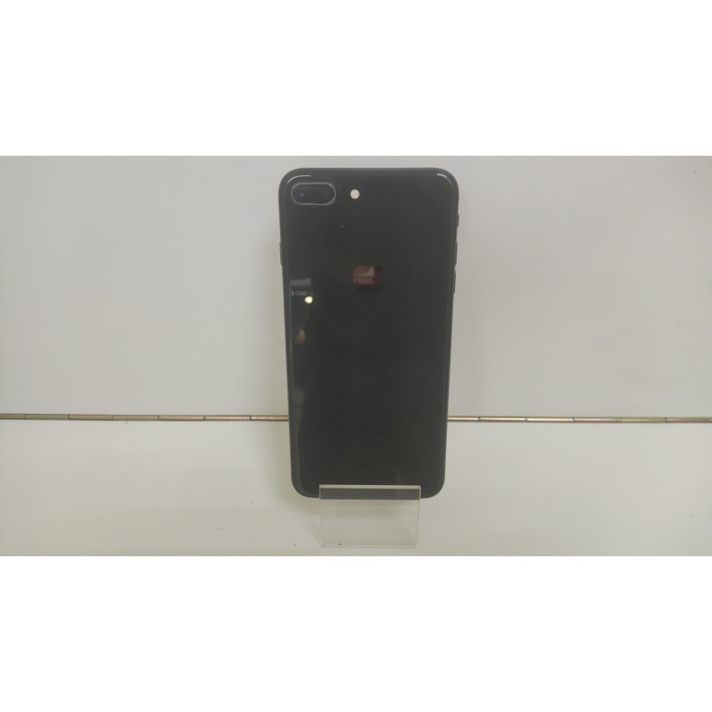 Мобильный телефон Apple iPhone 8 Plus 3/64 GB            
            б/у