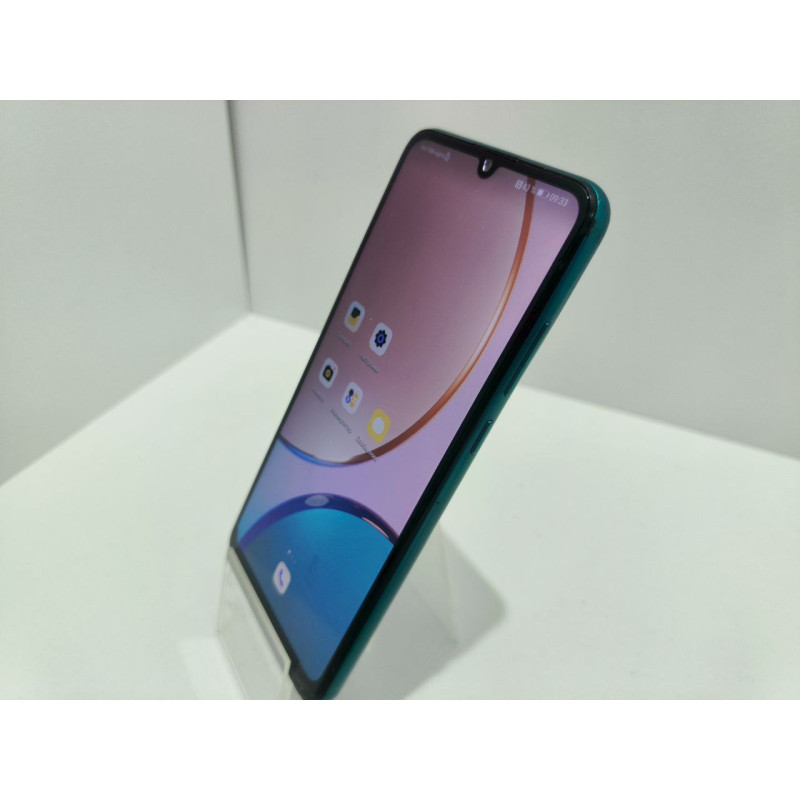 Мобильный телефон Huawei Y6p 3/64 GB            
            б/у