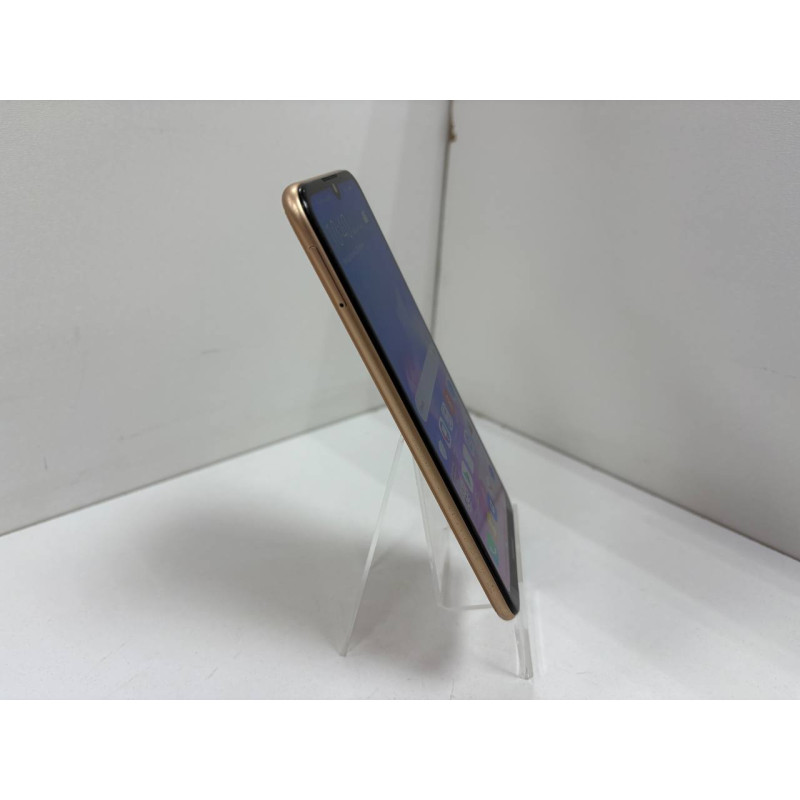 Мобильный телефон Huawei Y6 (2019) 2/32 GB            
            б/у