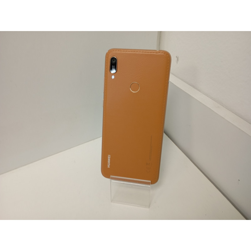 Мобильный телефон Huawei Y6 (2019) 2/32 GB            
            б/у