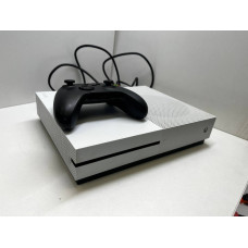 Игровые приставки Microsoft Xbox One S 1TB            
            б/у