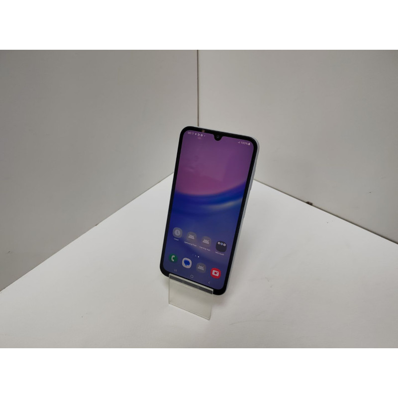 Мобильный телефон Samsung Galaxy A15 8/256 GB            
            б/у