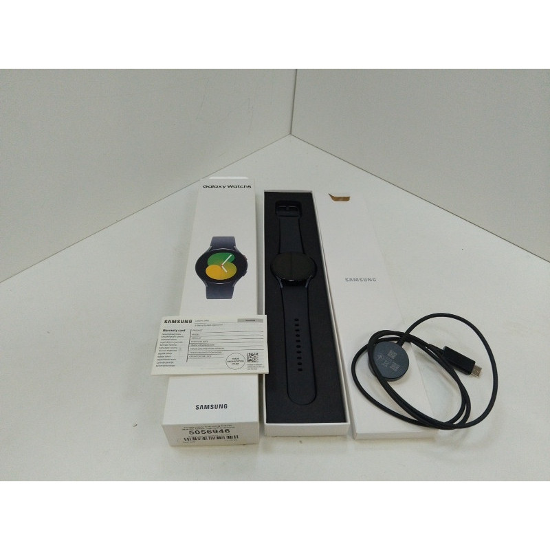 Умные Часы Samsung Galaxy Watch 5 40mm            
            б/у