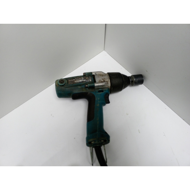 Гайковерт Makita TW0200            
            б/у