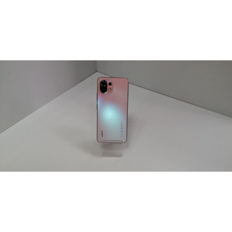 Мобильный телефон Xiaomi Mi 11 Lite 6/128 GB            
            б/у