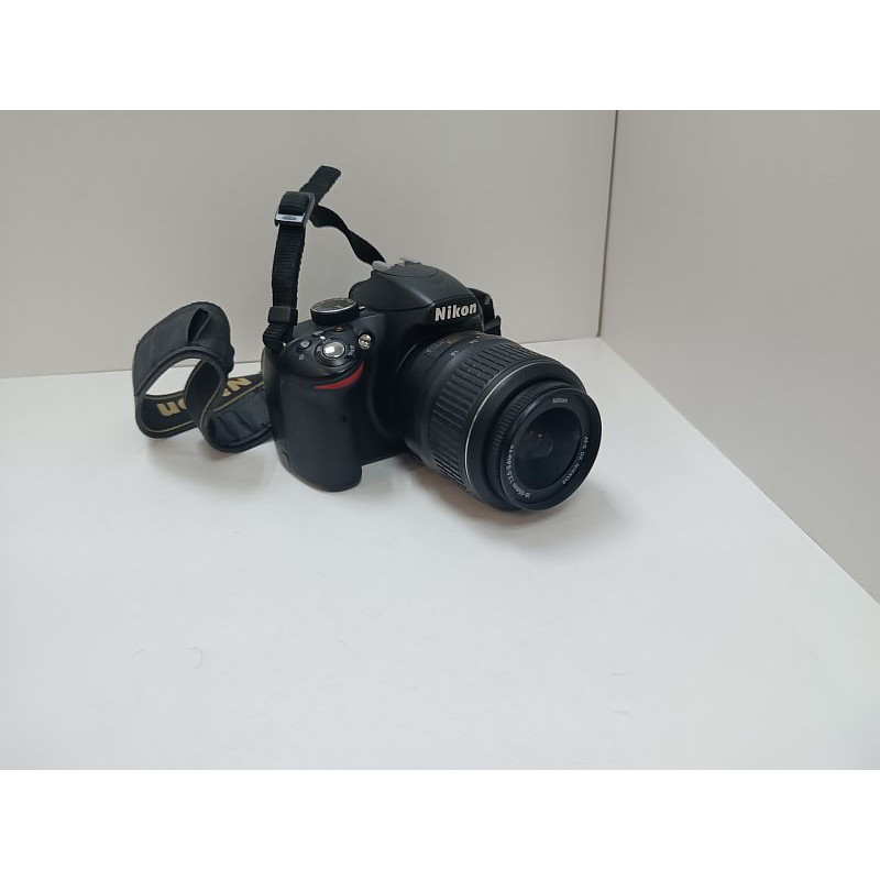Фотоаппарат зеркальный Nikon D3200            
            б/у