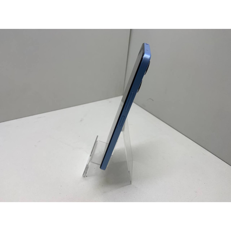 Мобильный телефон Xiaomi Redmi 12 4/128 GB            
            б/у