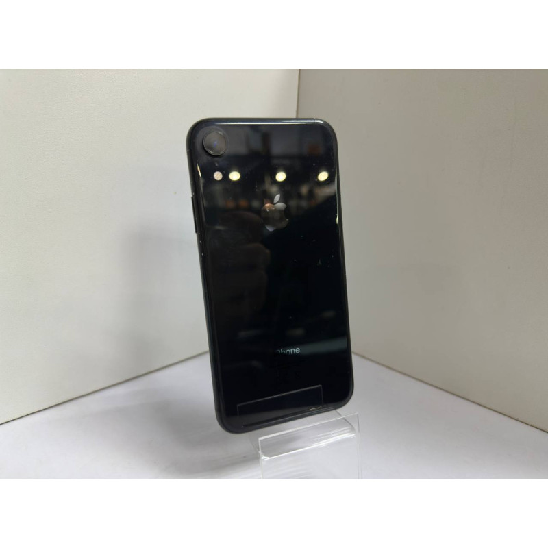 Мобильный телефон Apple iPhone XR 3/128 GB            
            б/у