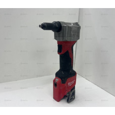 Аккумуляторный заклепочник Milwaukee M12 BPRT            
            б/у