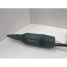 Гравер Makita GD0603            
            б/у