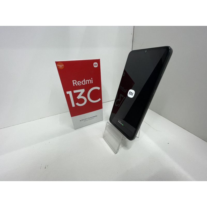 Мобильный телефон Xiaomi Redmi 13C 4/128 GB            
            б/у