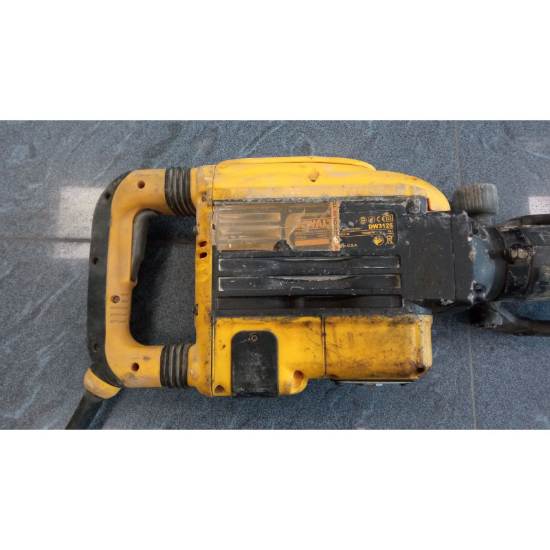 Отбойный молоток Dewalt DW3125            
            б/у