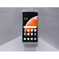 Мобильный телефон Xiaomi Redmi Note 5 3/32 GB            
            б/у
