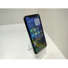 Мобильный телефон Apple iPhone X 3/64 GB            
            б/у