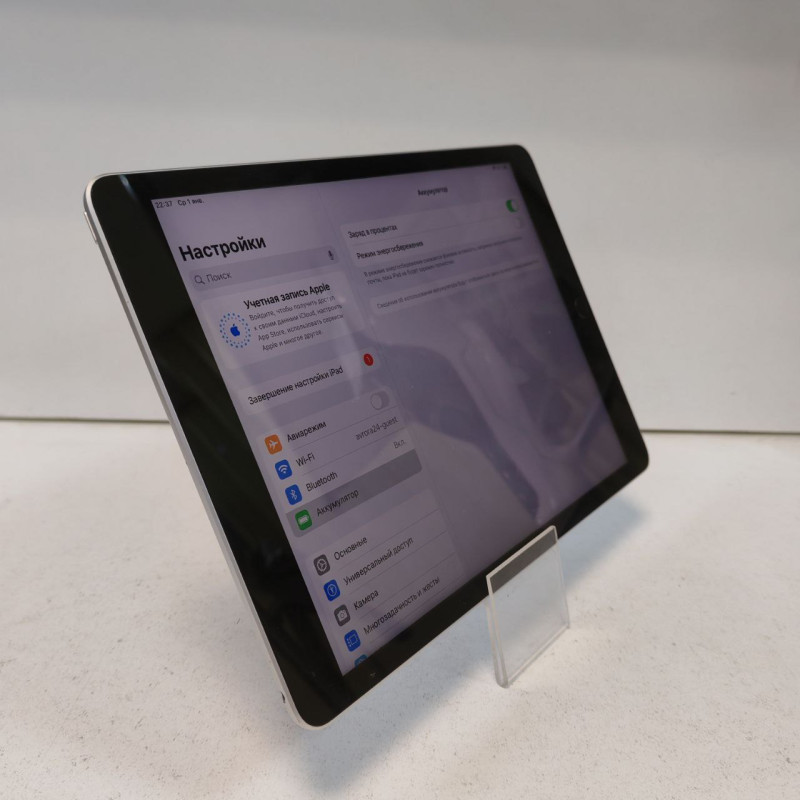 Планшет без SIM-карты Apple iPad 10.2 (2021) 3/64 GB            
            б/у