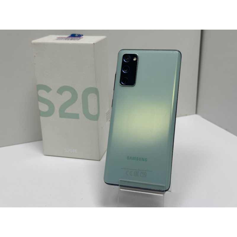 Мобильный телефон Samsung Galaxy S20 FE 6/128 GB            
            б/у