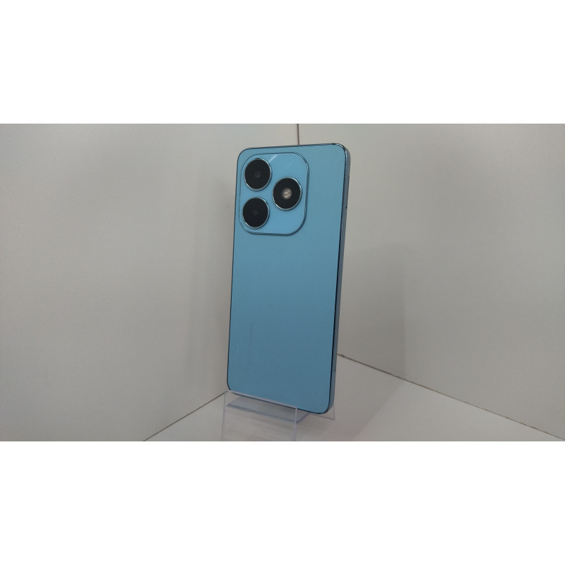 Мобильный телефон Tecno Spark 20 8/256 GB            
            б/у