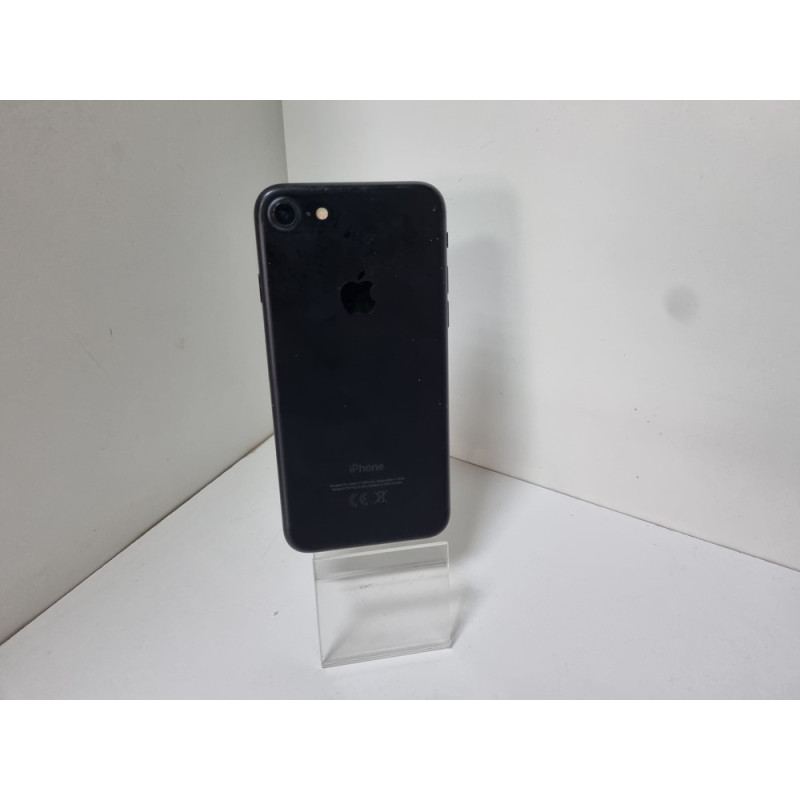 Мобильный телефон Apple iPhone 7 2/32 GB            
            б/у