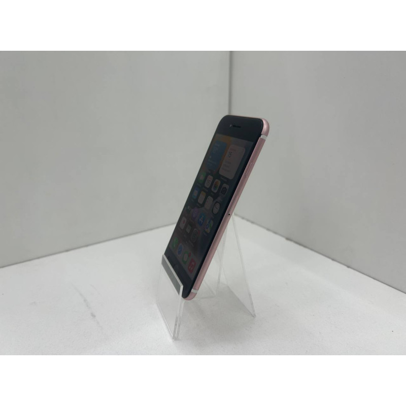 Мобильный телефон Apple iPhone 7 2/128 GB            
            б/у