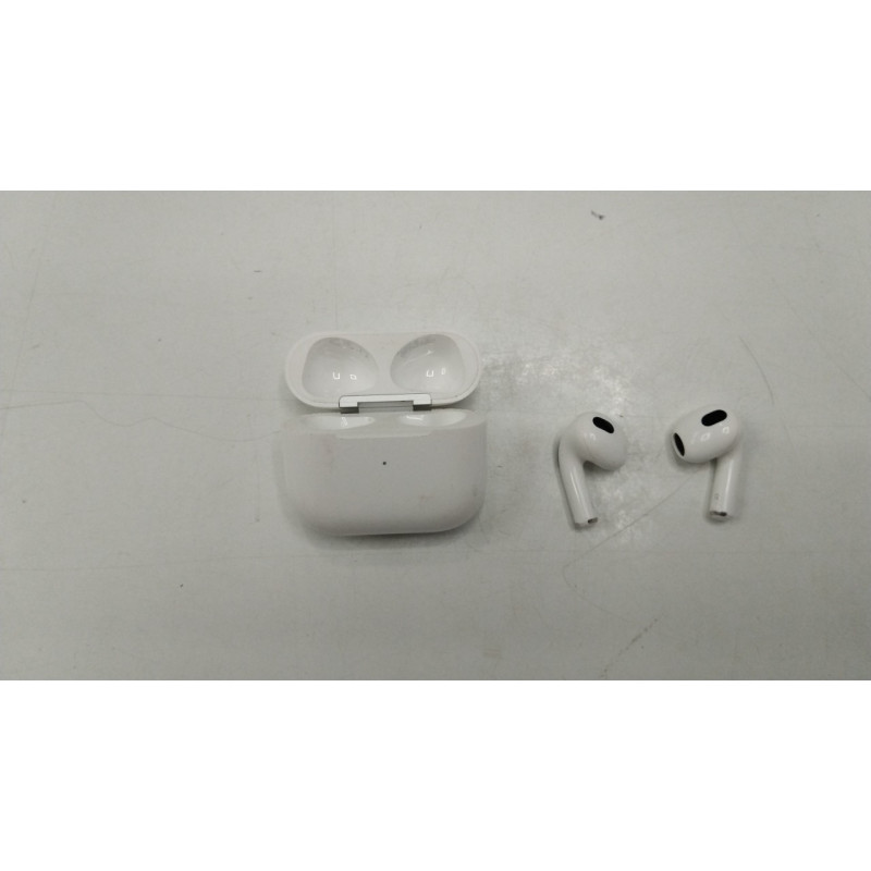 Наушники Беспроводные Внутриканальные Apple AirPods 3            
            б/у