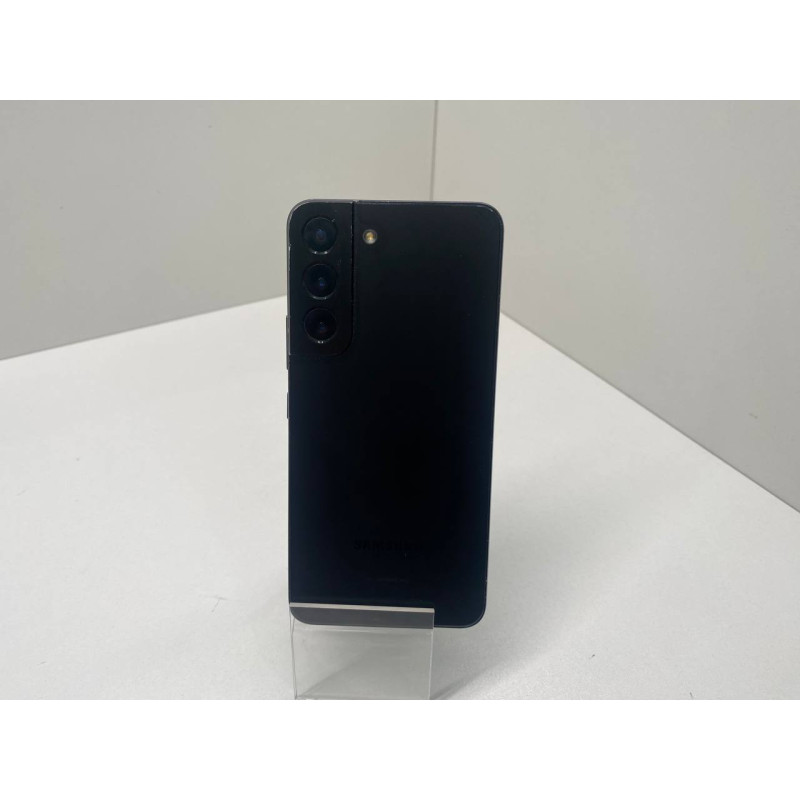 Мобильный телефон Samsung Galaxy S22 8/128 GB            
            б/у