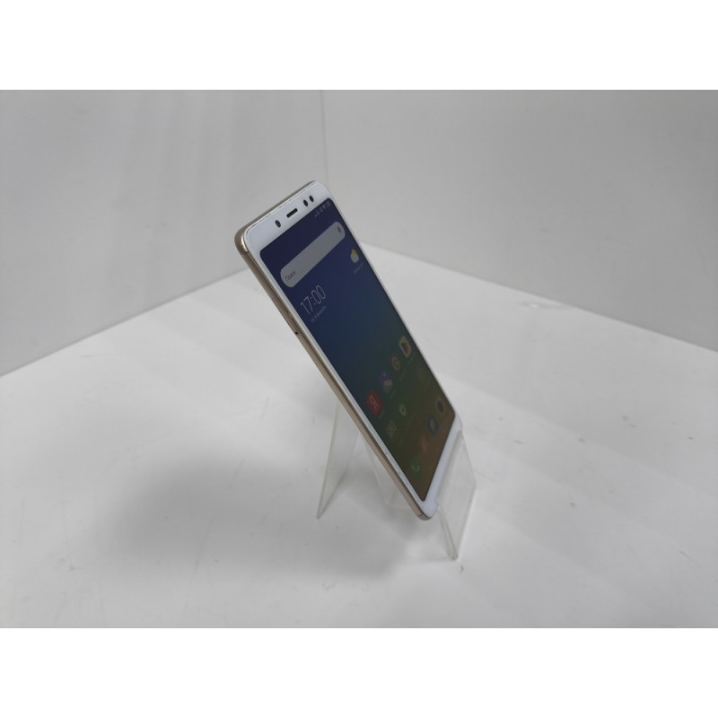 Мобильный телефон Xiaomi Redmi Note 5 4/64 GB            
            б/у