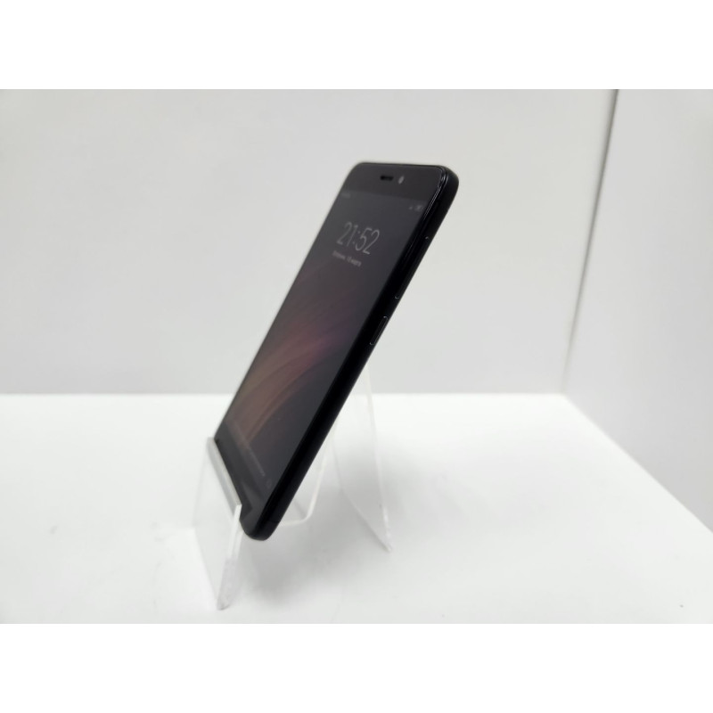 Мобильный телефон Xiaomi Redmi 4X 3/32 GB            
            б/у