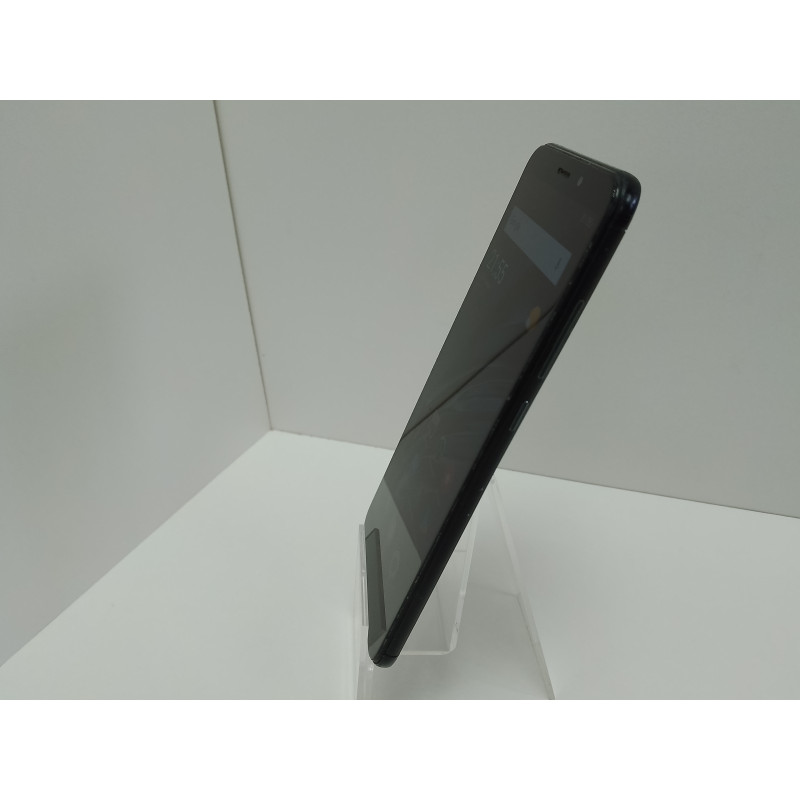 Мобильный телефон Xiaomi Redmi 5 Plus 4/64 GB.            
            б/у
