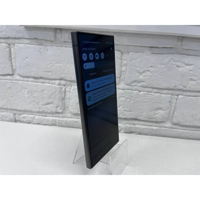 Мобильный телефон Samsung Galaxy S24 Ultra 12/256 GB            
            б/у