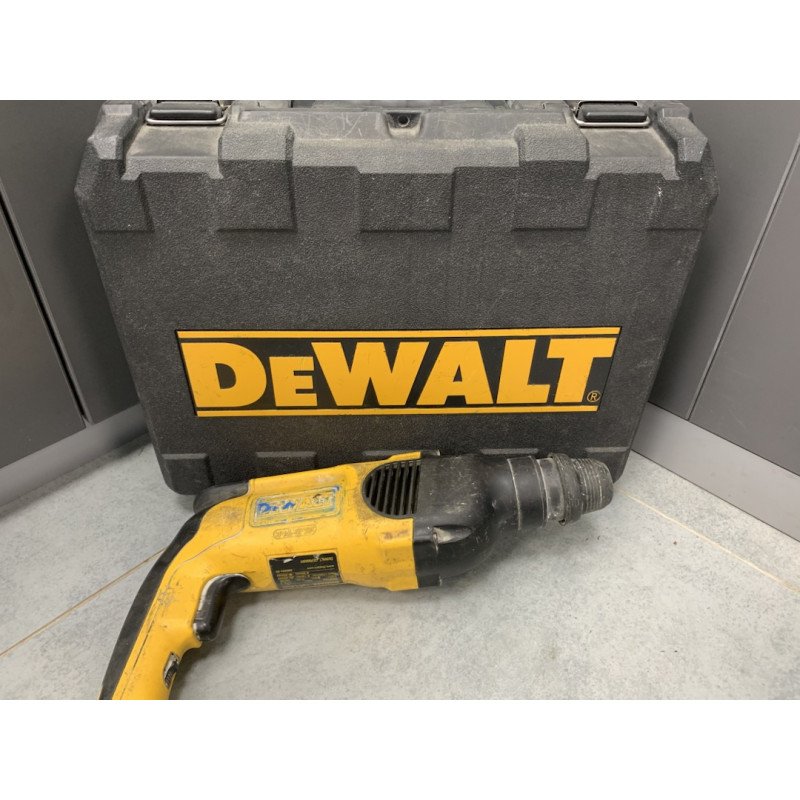 Перфораторы DeWALT D25103            
            б/у
