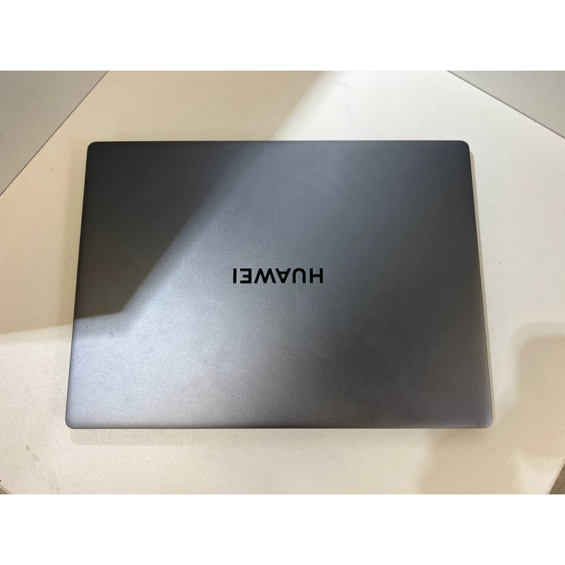 Ноутбук HUAWEI MateBook D14            
            б/у