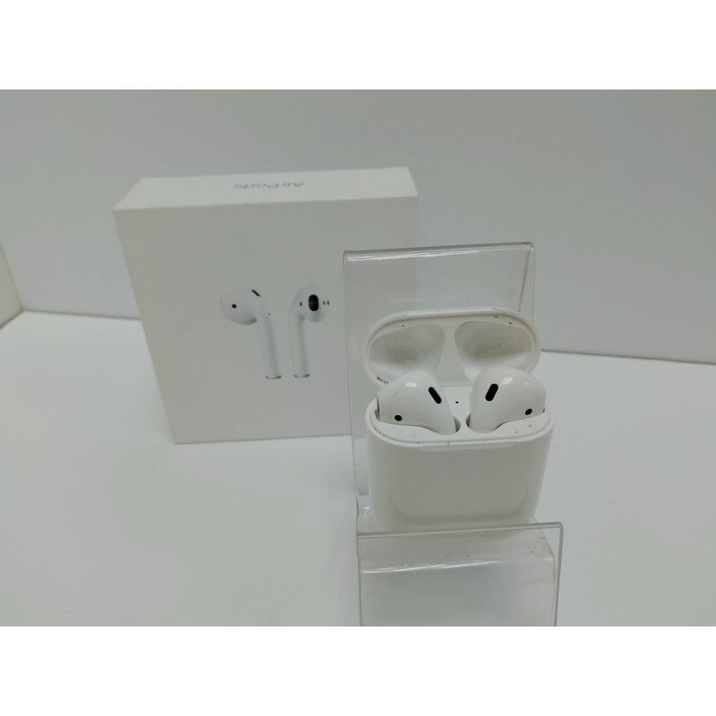 Наушники Беспроводные Внутриканальные Apple AirPods 2            
            б/у