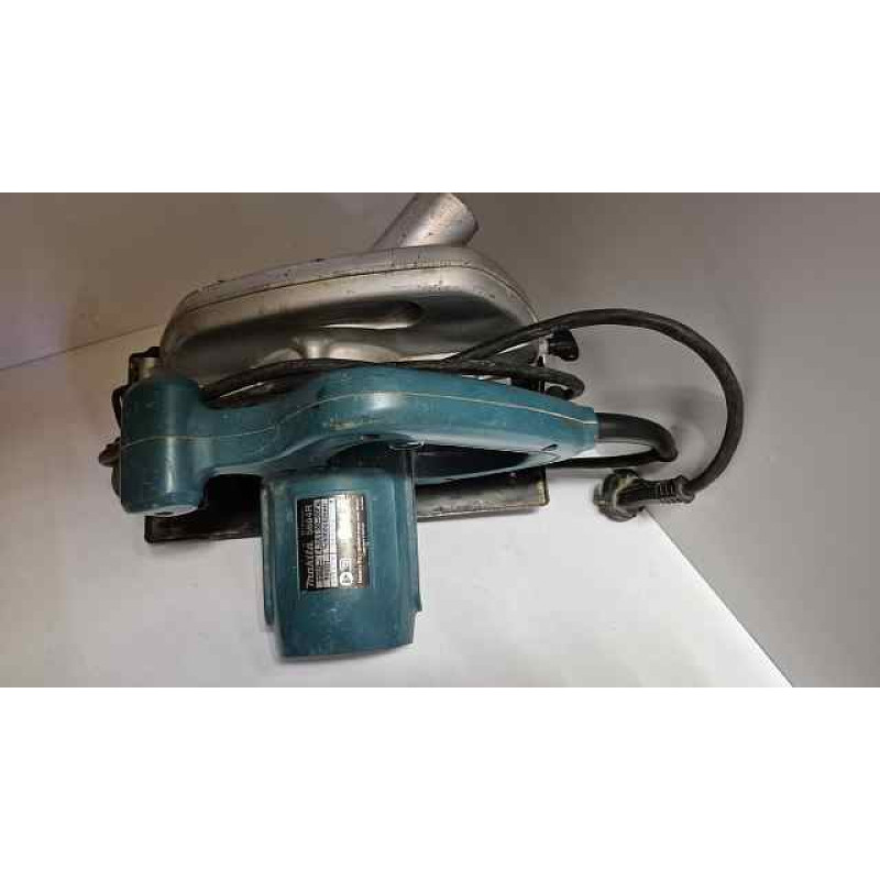 Циркулярная (дисковая) пила Makita 5604 R            
            б/у