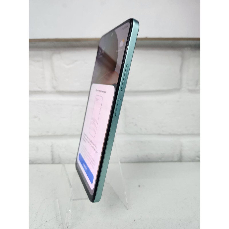 Мобильный телефон Xiaomi Redmi Note 12 8/256 GB            
            б/у
