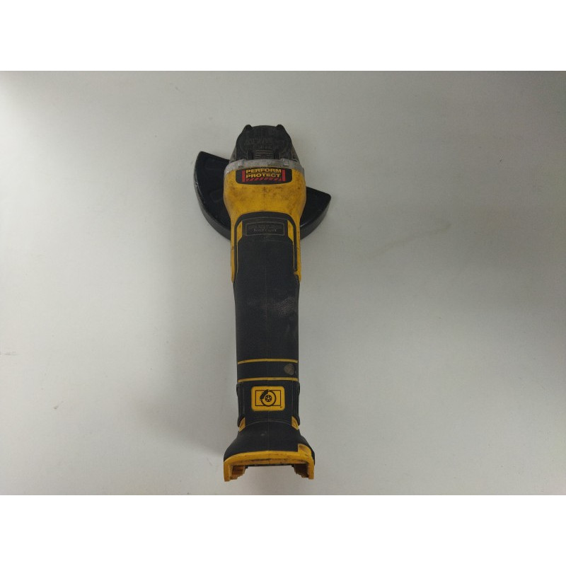 Аккумуляторная болгарка DeWALT DCG406            
            б/у