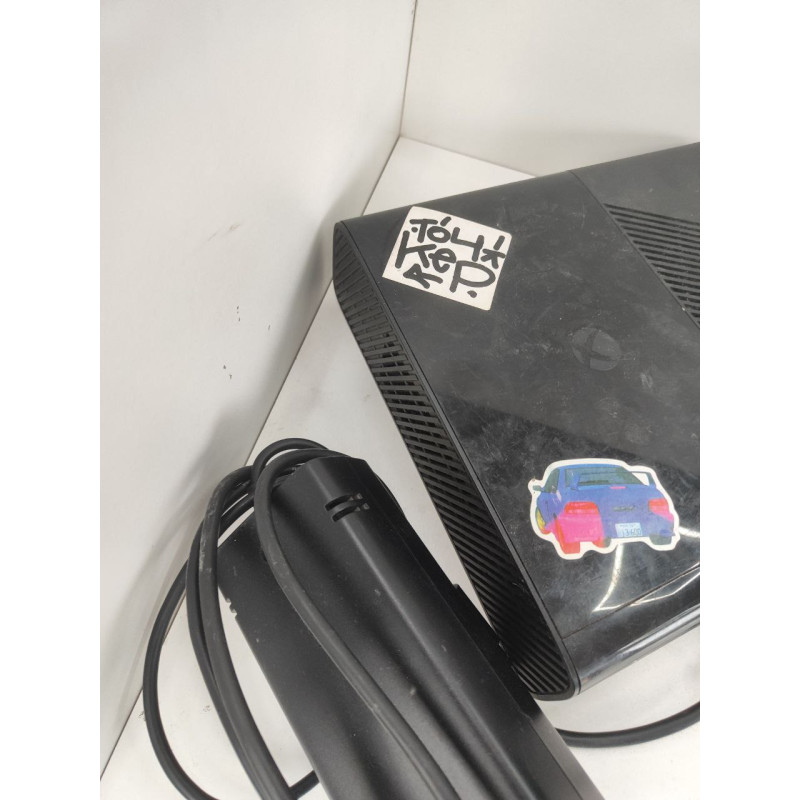 Игровые приставки Microsoft Xbox 360 E 250GB            
            б/у