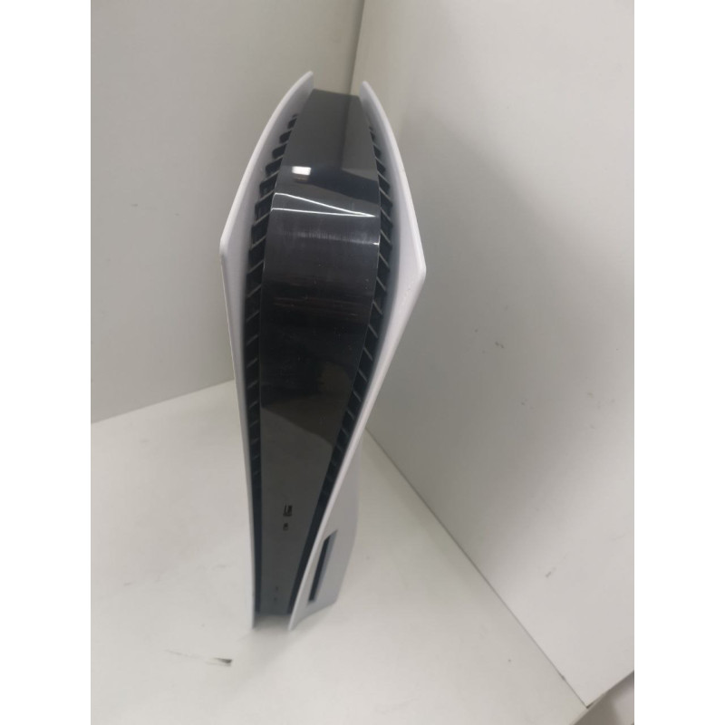 Игровые приставки Sony PlayStation 5 825GB (CFI-1216A)            
            б/у