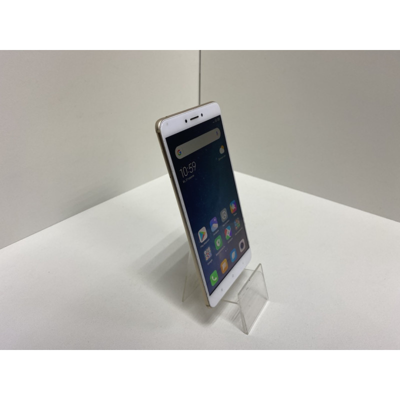 Мобильный телефон Xiaomi Mi Max 2 4/64 GB            
            б/у