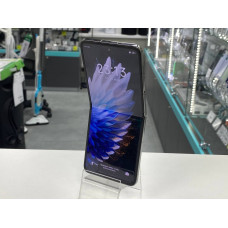 Мобильный телефон Tecno Phantom V Flip 2 5G 8/256 GB            
            б/у
