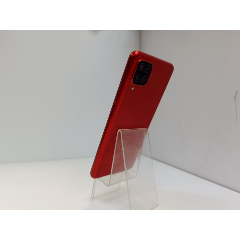 Мобильный телефон Samsung Galaxy A12 4/64 GB.            
            б/у