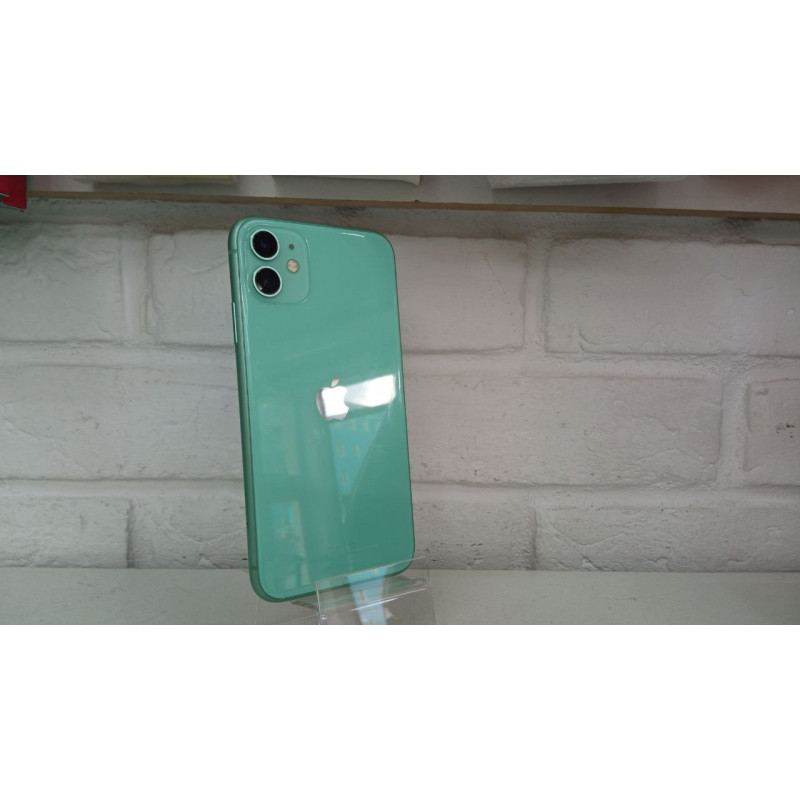Мобильный телефон Apple iPhone 11 4/128 GB            
            б/у