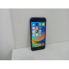 Мобильный телефон Apple iPhone 8 2/64 GB            
            б/у