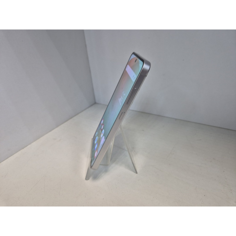 Мобильный телефон Samsung Galaxy S24 FE 8/256 ГБ            
            б/у