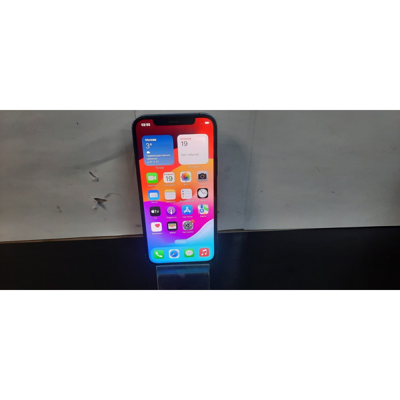 Мобильный телефон Apple iPhone 12 4/128 GB            
            б/у