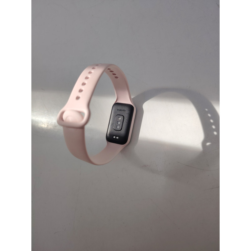 Фитнес-браслеты Xiaomi Smart Band 8            
            б/у